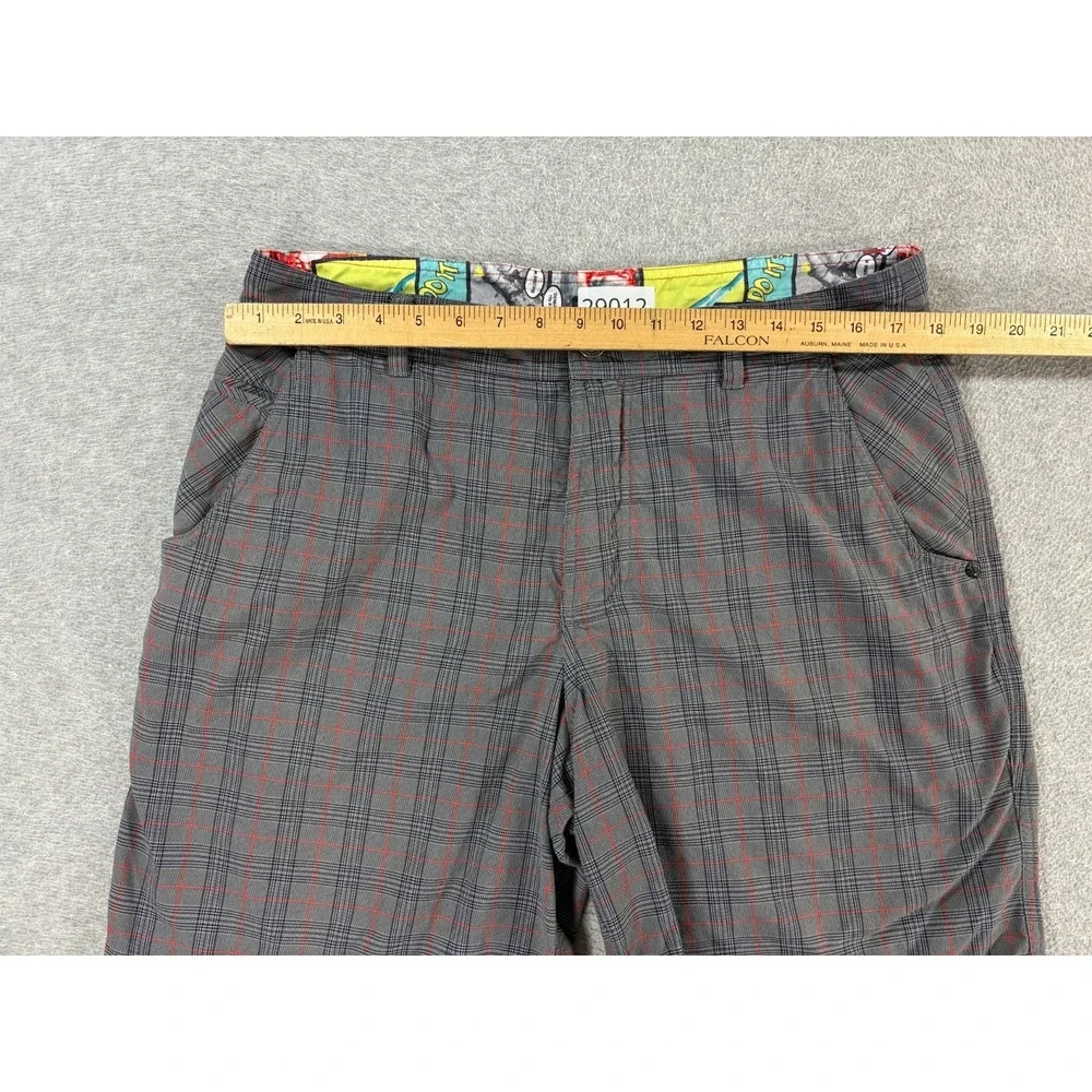 Lululemon‎ Plaid Casual Chino Shorts (Men's 36) Gray - 8